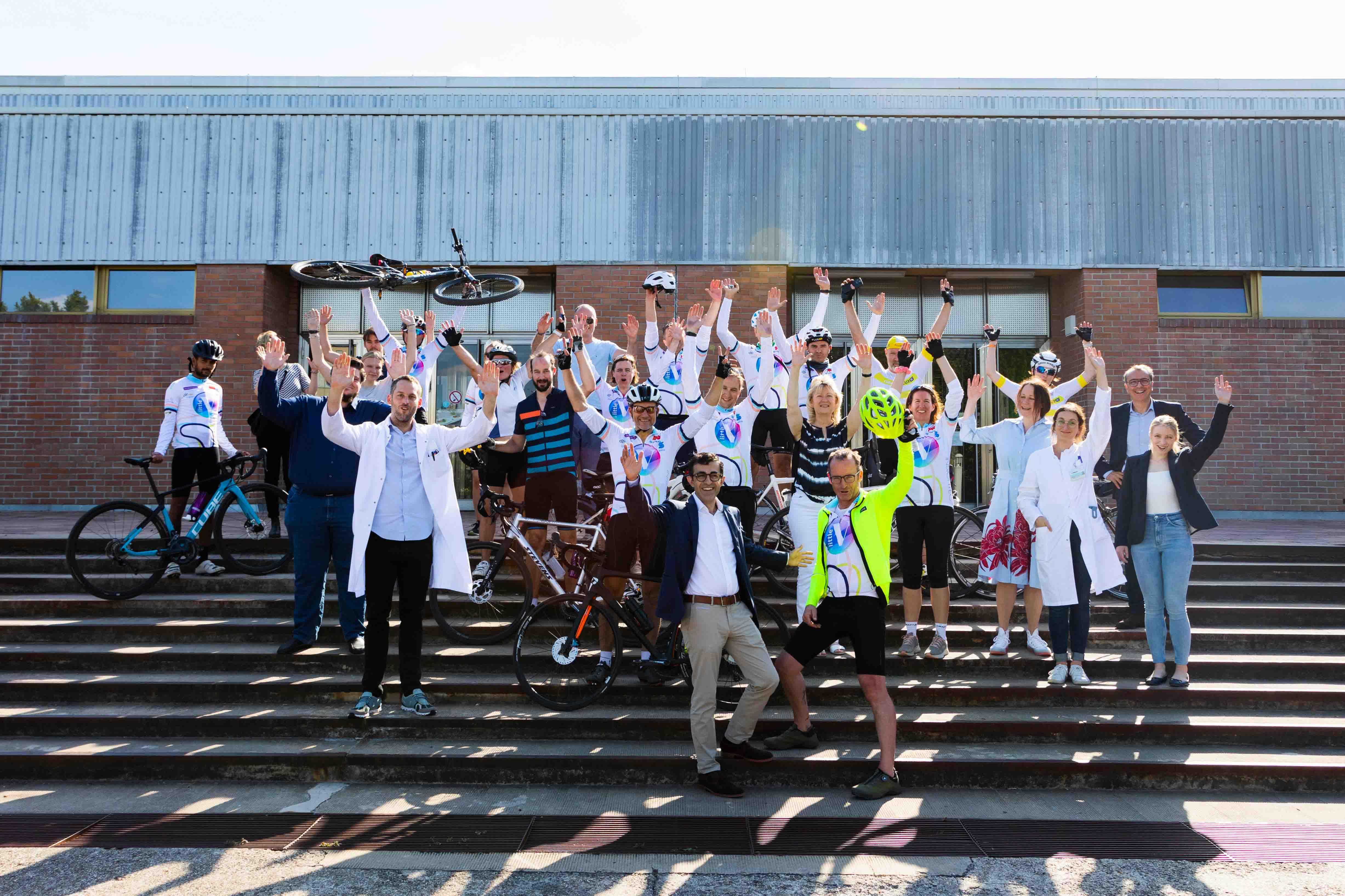Die Initiative Yuvedo mit einer Gruppe an Parkinson Erkrankter zu Besuch an der Universitätsmedizin Magdeburg_Sarah Kossmann_UMMD